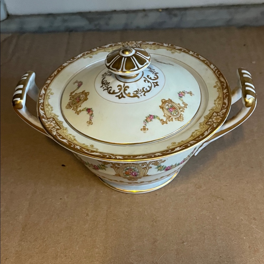 Noritake Gold and White Porcelain Sugar Bowl Circa 1950